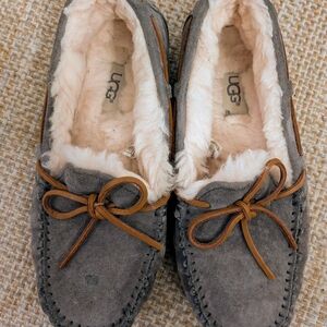 UGG Women's Gray Moccasin Slippers, Small spot on one shoe (In Pictures)